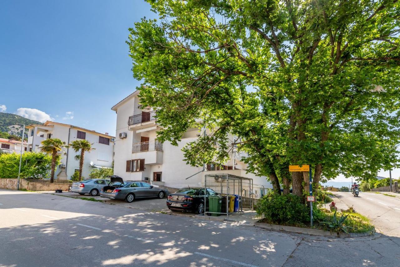 Vanessa Baska  Exterior photo